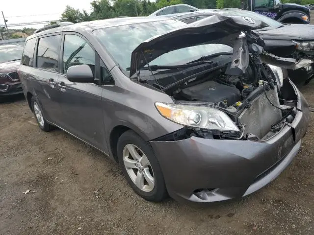 2016 TOYOTA SIENNA LE  