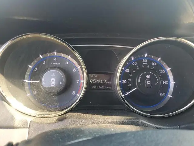 2013 HYUNDAI SONATA SE  