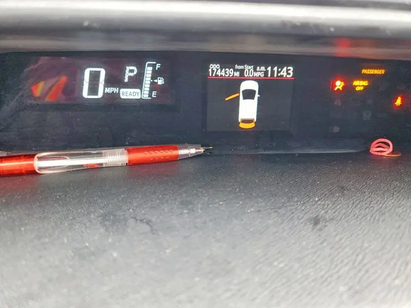 2015 TOYOTA PRIUS C TWO  