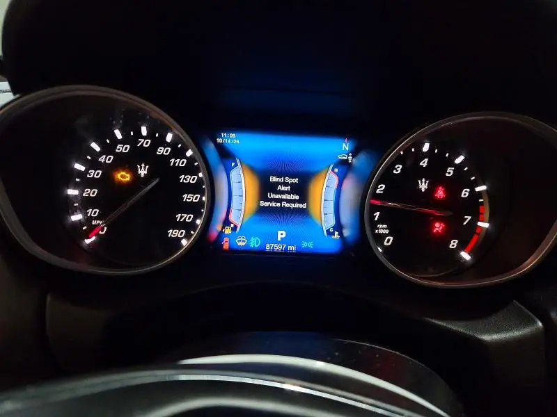 2017 MASERATI LEVANTE LUXURY  