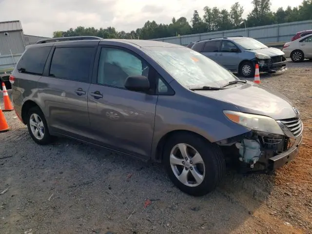2011 TOYOTA SIENNA LE  