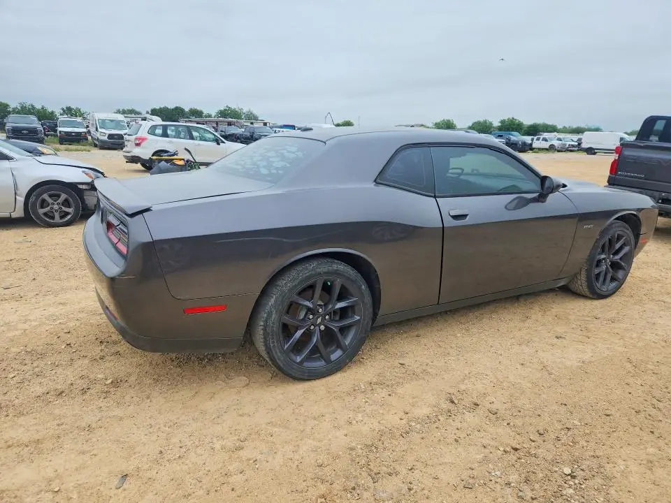 2015 DODGE CHALLENGER SXT  