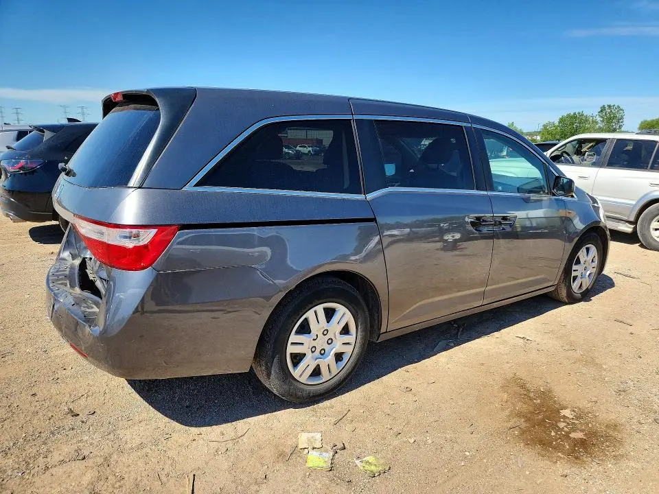 2011 HONDA ODYSSEY LX  