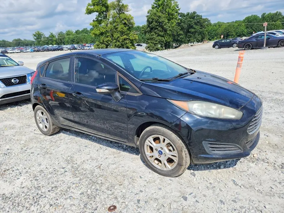 2016 FORD FIESTA SE  