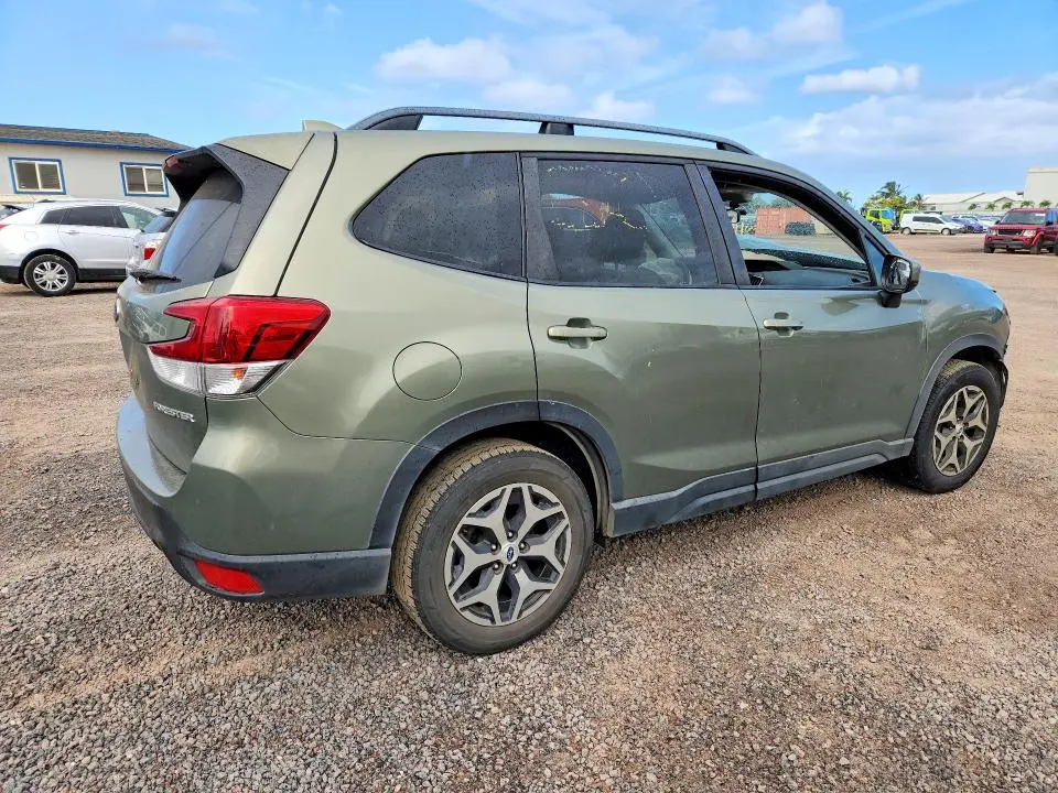 2019 SUBARU FORESTER PREMIUM  