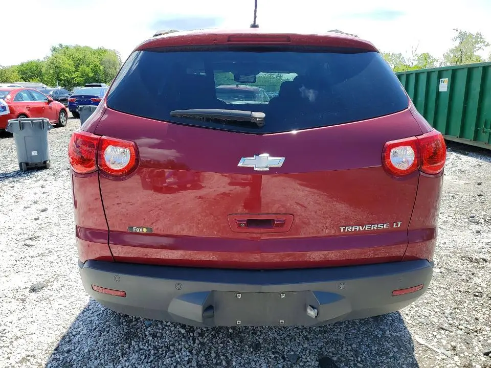 2011 CHEVROLET TRAVERSE LT  
