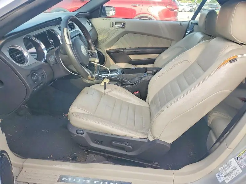 2010 FORD MUSTANG   
