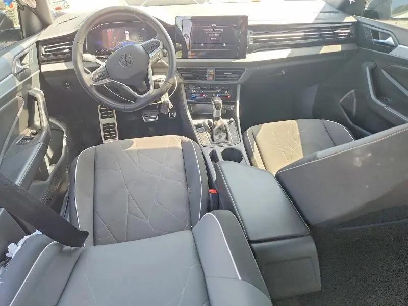 2025 VOLKSWAGEN JETTA SPORT  