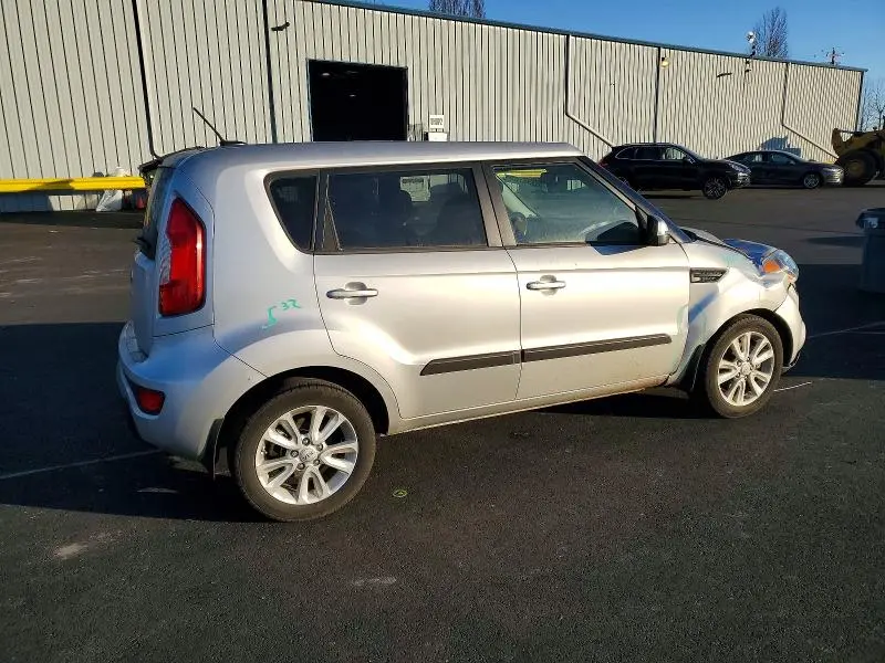 2013 KIA SOUL +  