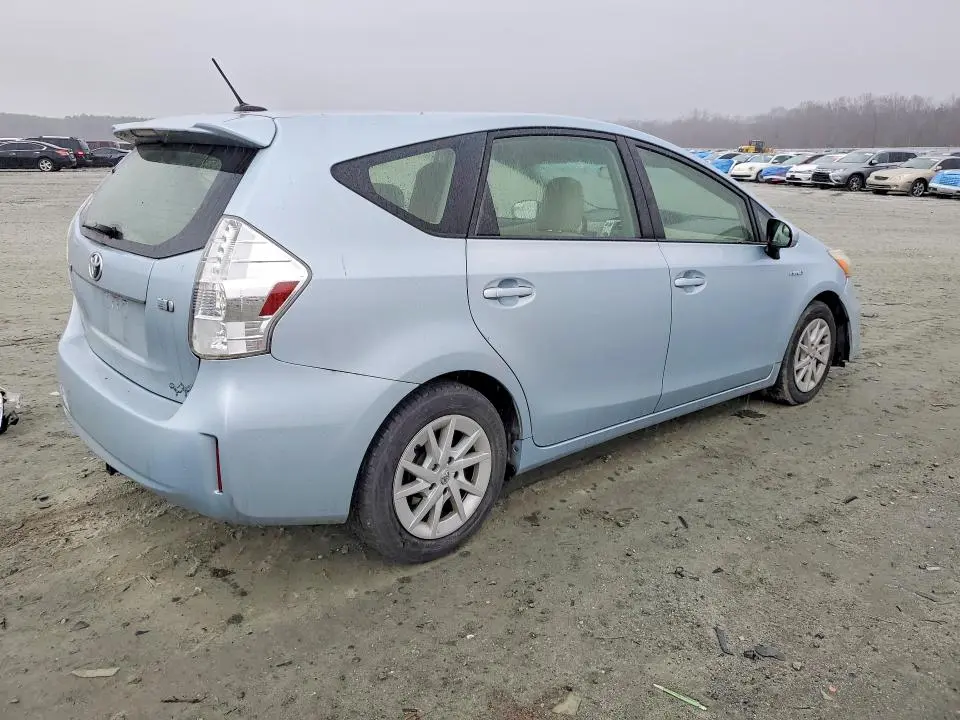2013 TOYOTA PRIUS V   