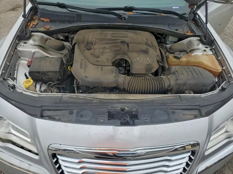 2012 CHRYSLER 300 LIMITED  
