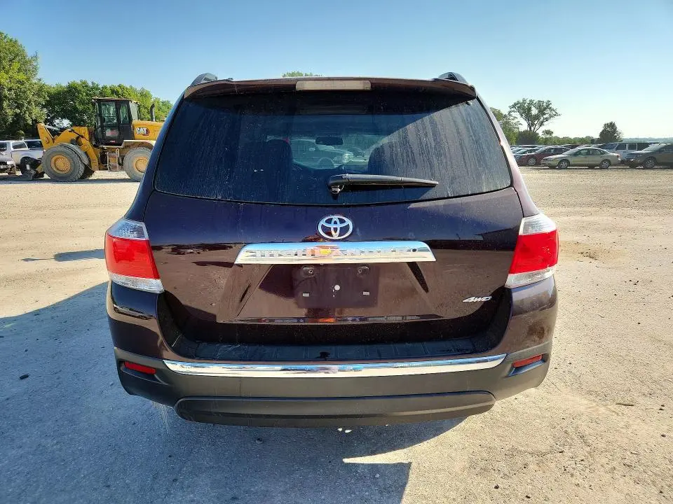 2013 TOYOTA HIGHLANDER LIMITED  
