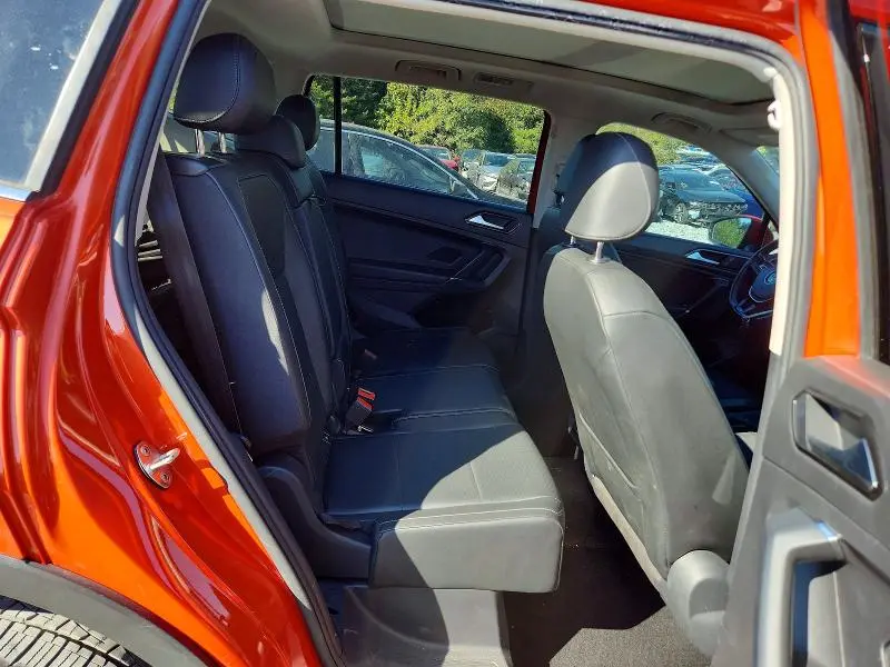 2018 VOLKSWAGEN TIGUAN SE  
