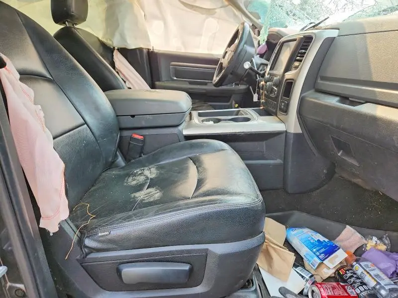 2016 RAM 3500 SLT  