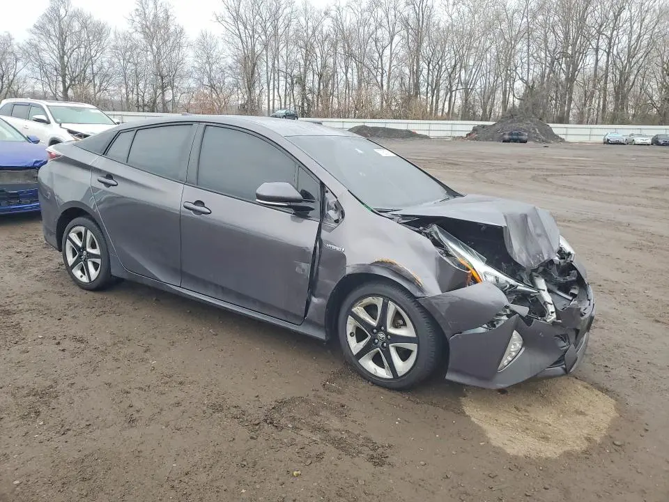 2018 TOYOTA PRIUS FOUR TOURING  