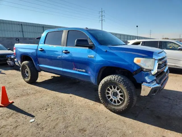 2016 TOYOTA TUNDRA CREWMAX SR5  