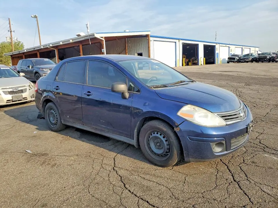 2010 NISSAN VERSA 1.8 S  