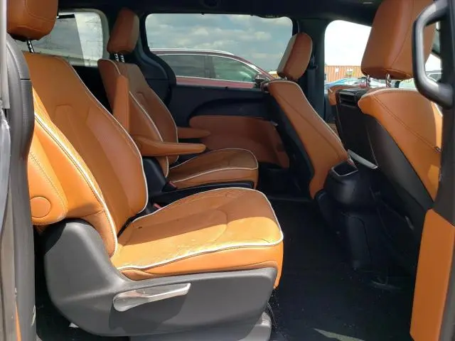 2025 CHRYSLER PACIFICA HYBRID PINNACLE  