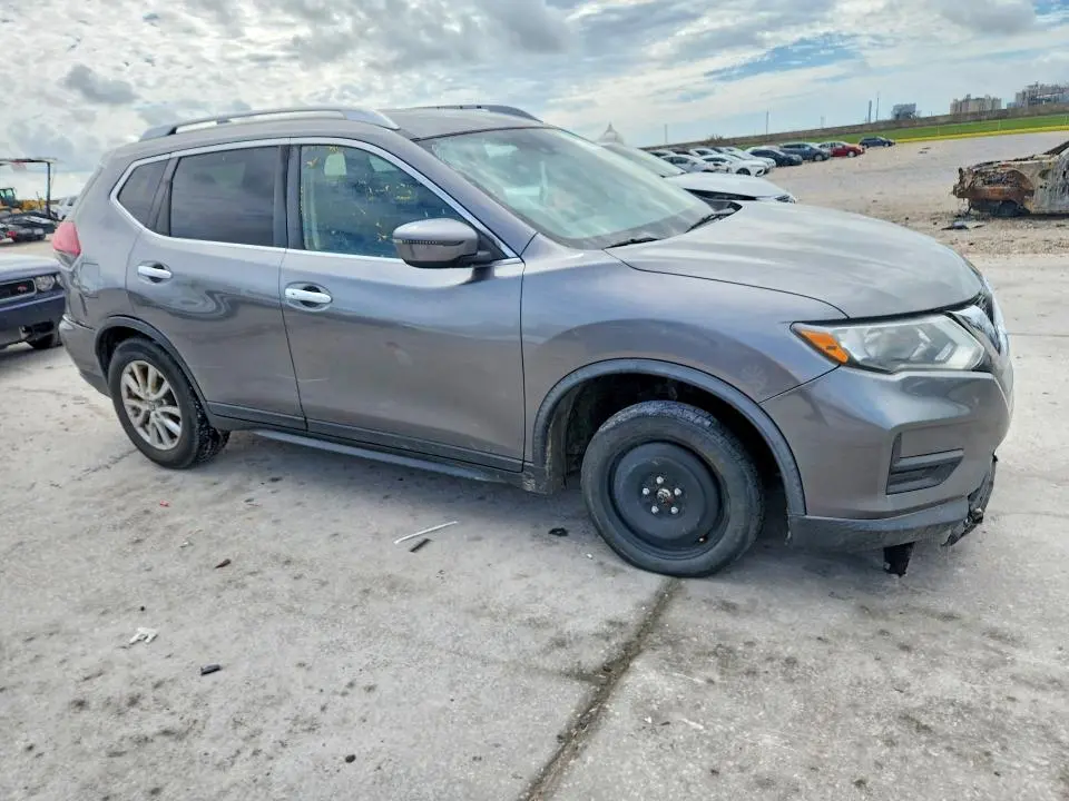 2020 NISSAN ROGUE SV  