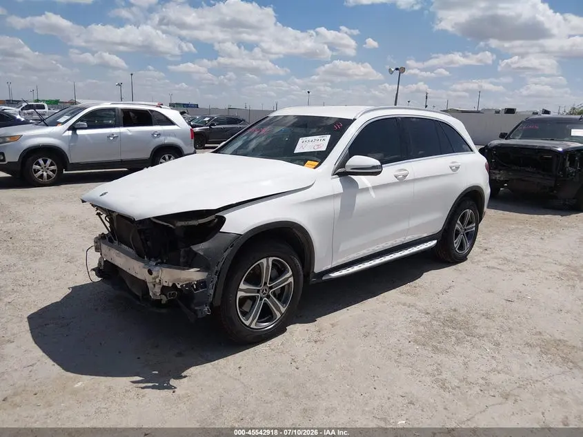 2018 MERCEDES-BENZ GLC 300  