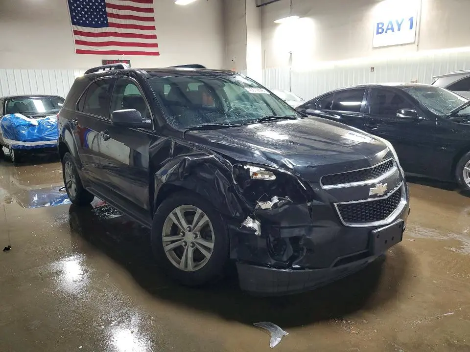 2015 CHEVROLET EQUINOX LT  