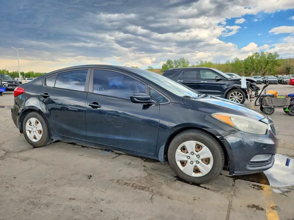 2015 KIA FORTE LX  