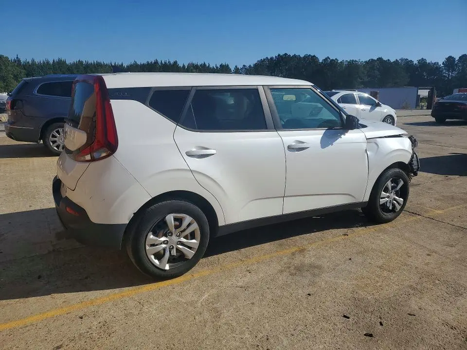 2021 KIA SOUL LX  
