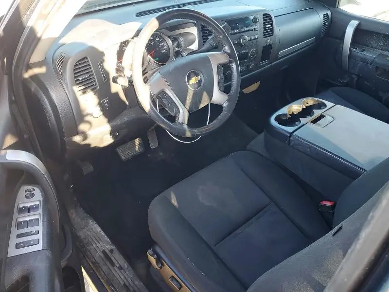 2011 CHEVROLET SILVERADO K1500 LT  