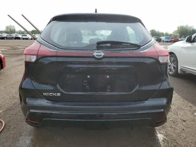 2022 NISSAN KICKS S  