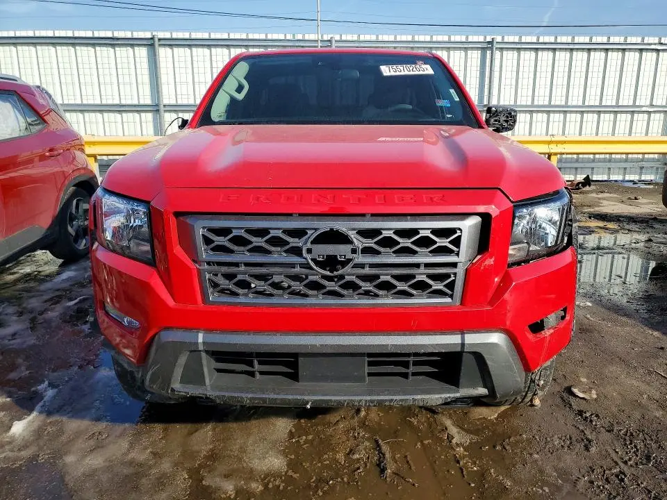 2022 NISSAN FRONTIER SV  