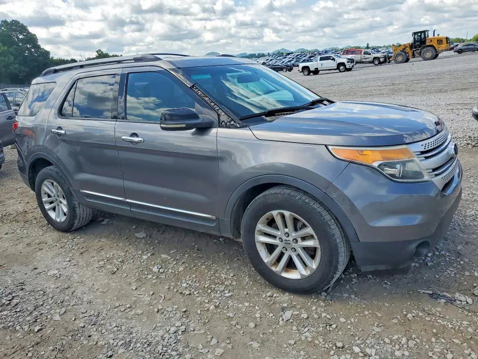 2011 FORD EXPLORER XLT  