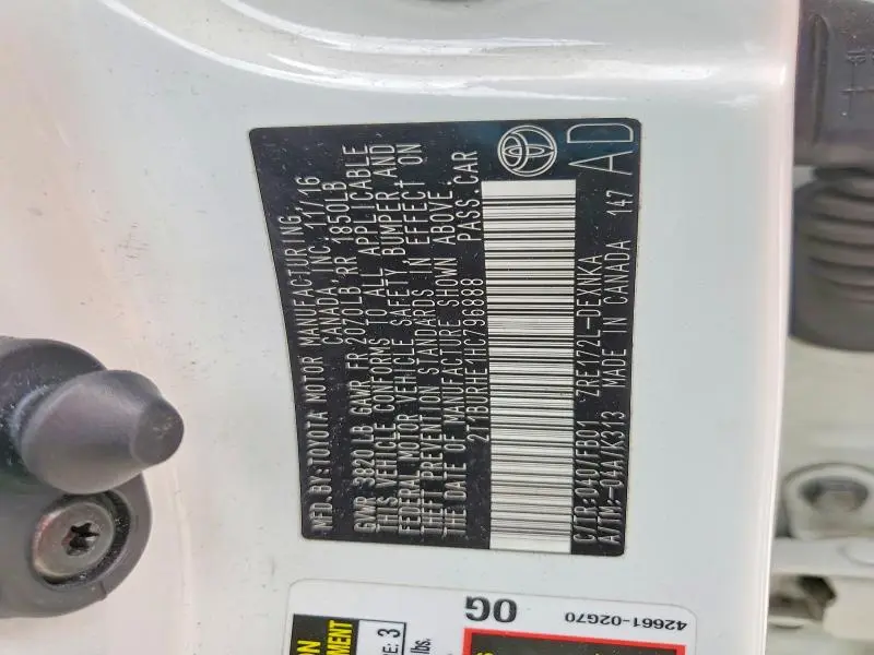 2017 TOYOTA COROLLA LE  