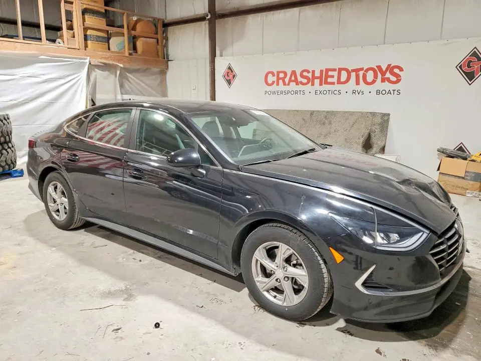 2022 HYUNDAI SONATA SE  