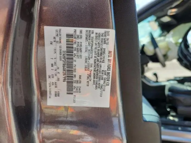 2010 FORD FOCUS SE  