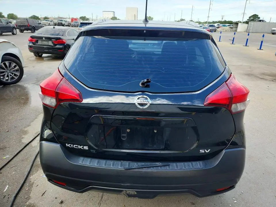 2019 NISSAN KICKS SV  