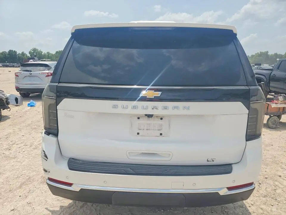 2025 CHEVROLET SUBURBAN C1500 LT  