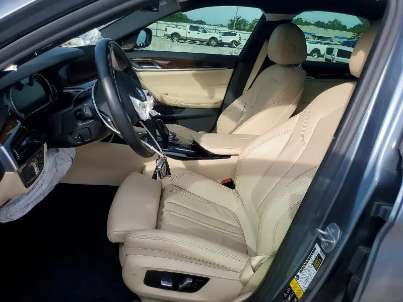 2019 BMW 540 XI  