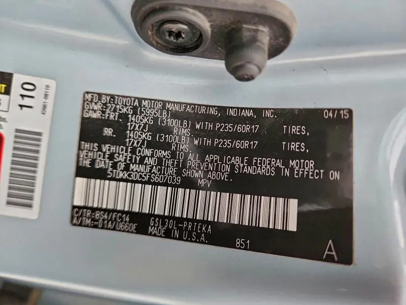 2015 TOYOTA SIENNA LE  