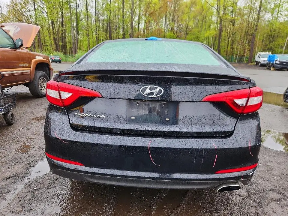 2016 HYUNDAI SONATA SE  
