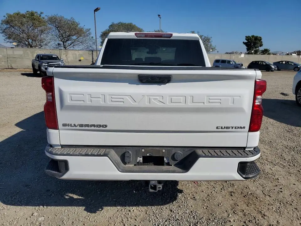 2024 CHEVROLET SILVERADO C1500 CUSTOM  