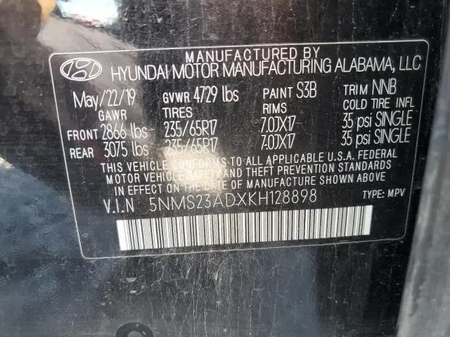 2019 HYUNDAI SANTA FE SE  