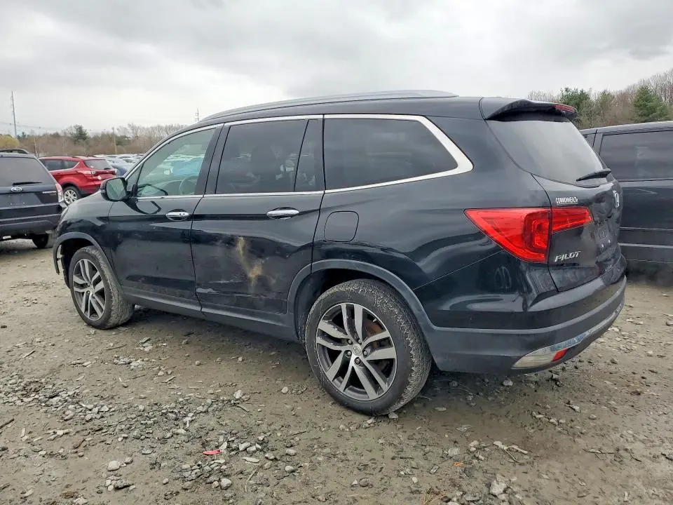 2017 HONDA PILOT TOURING  