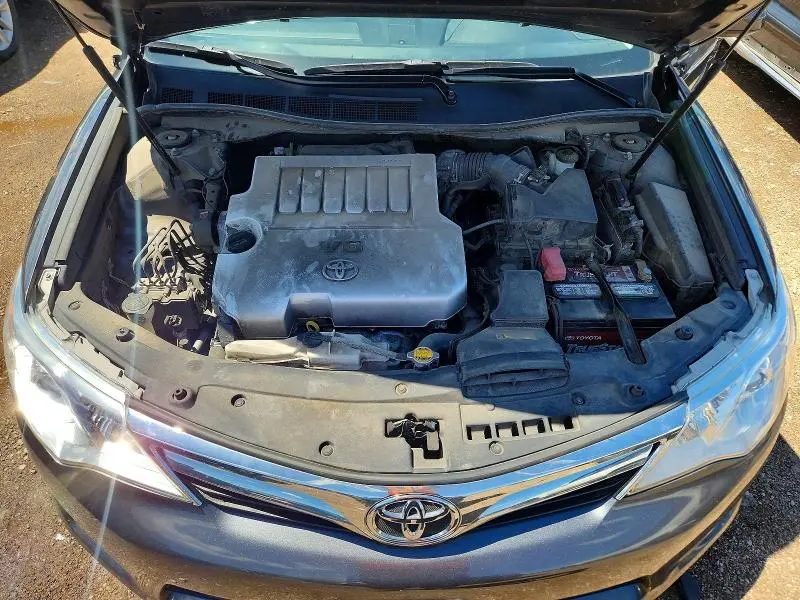 2012 TOYOTA CAMRY XLE V6  