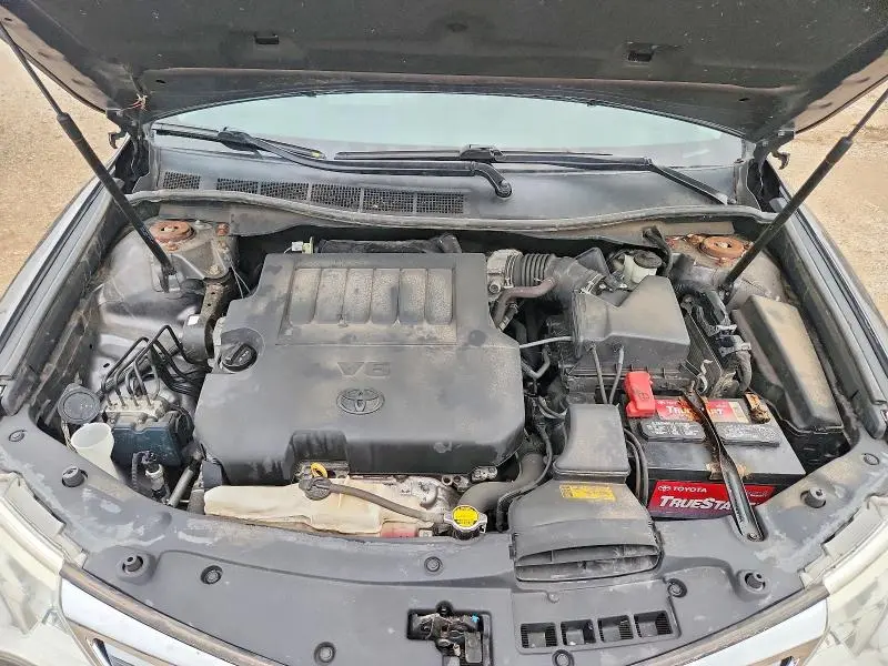 2014 TOYOTA CAMRY XLE V6  