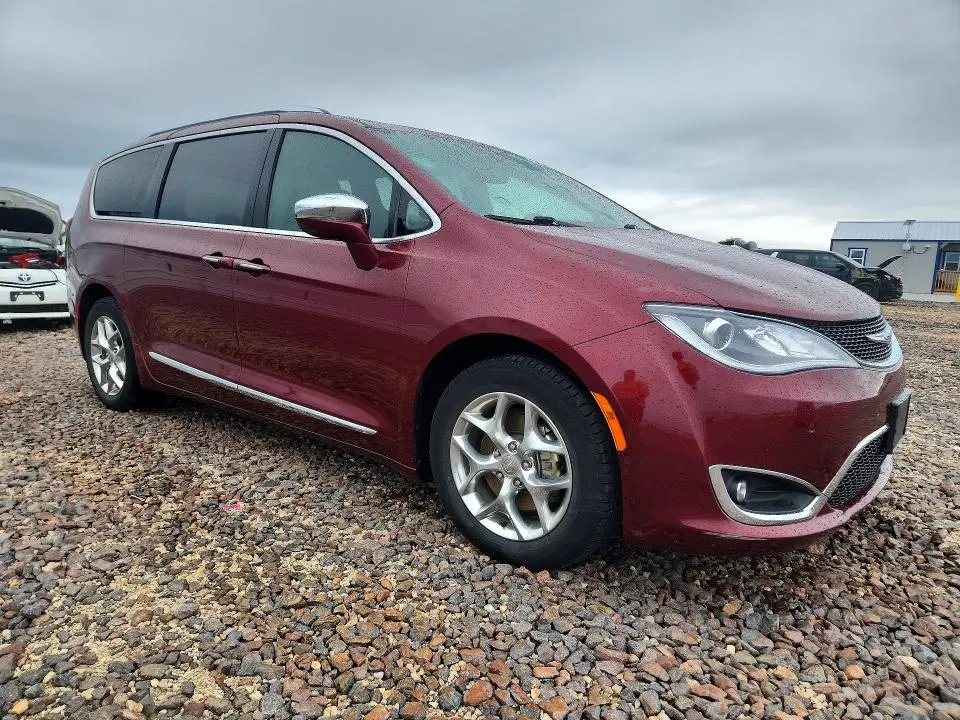 2018 CHRYSLER PACIFICA LIMITED  