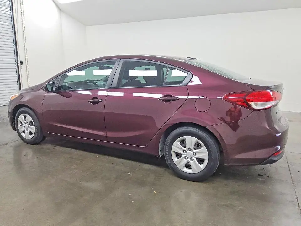 2017 KIA FORTE LX  