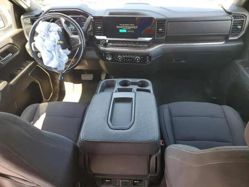2023 CHEVROLET SILVERADO K1500 LT  