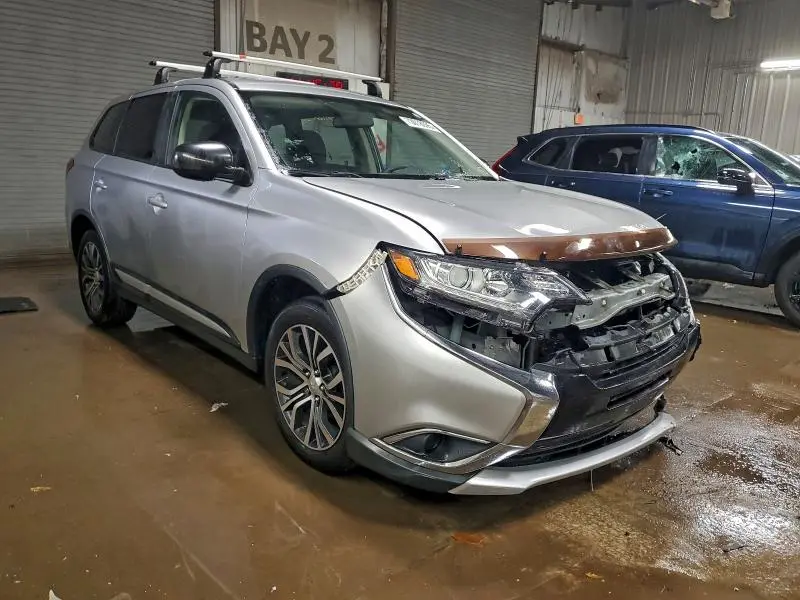 2018 MITSUBISHI OUTLANDER ES  