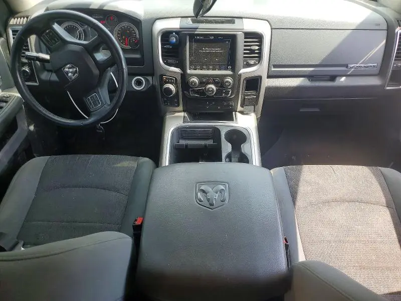 2018 RAM 1500 SLT  