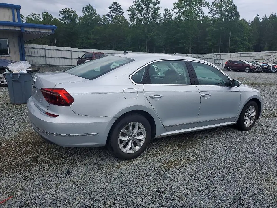 2017 VOLKSWAGEN PASSAT S  